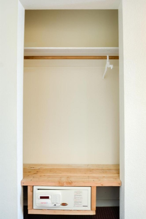 Mission Motel image 11