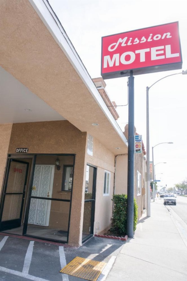 Mission Motel image 17